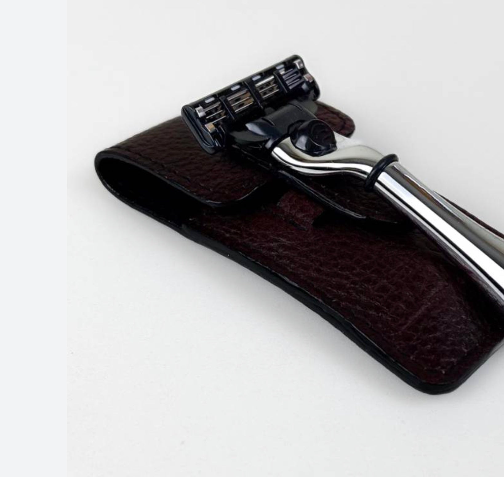 Parker - TRAVM3 Mach3 Compatible Razor, Travel - The Panic Room