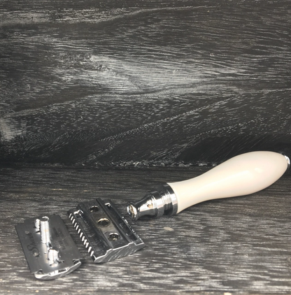 Parker - 111W Safety Razor, 3 piece, White Resin Handle