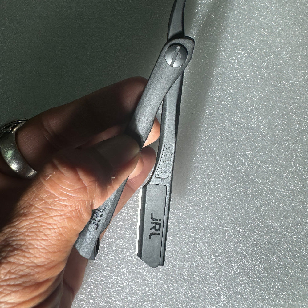 JRL - Magnetic Straight Edge Razor, Black - The Panic Room